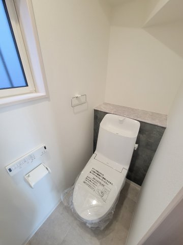 津秦1区画（122-18）・新築戸建のトイレ