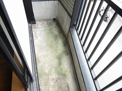 高槻市芥川町２丁目の一戸建てのバルコニー