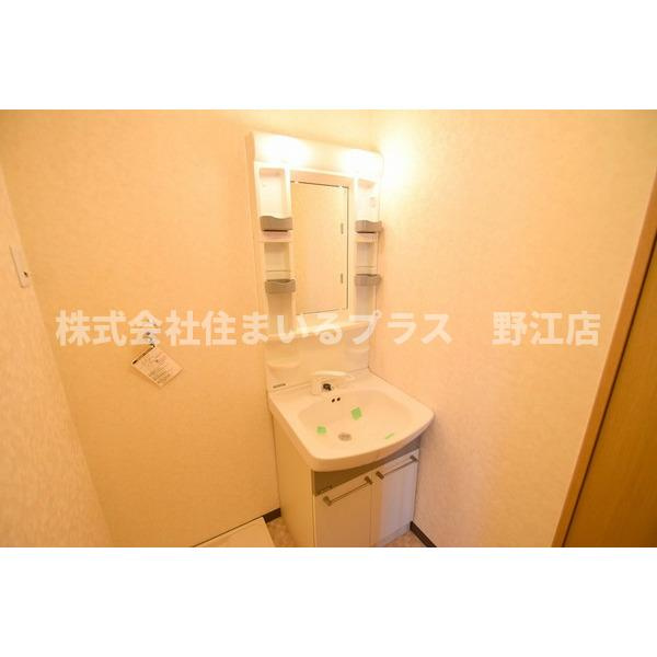 守口市日吉町１丁目の賃貸マンションの洗面所