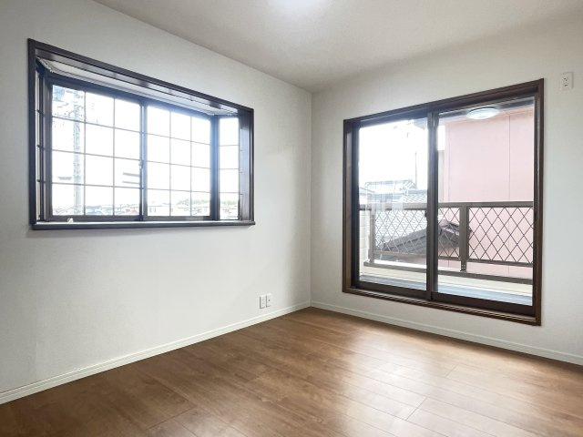 【洋室】 | 鈴鹿市南玉垣町