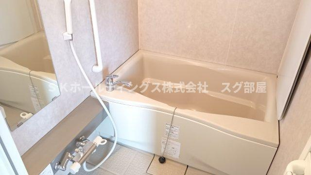 フレグランス メイビー A棟の浴室
