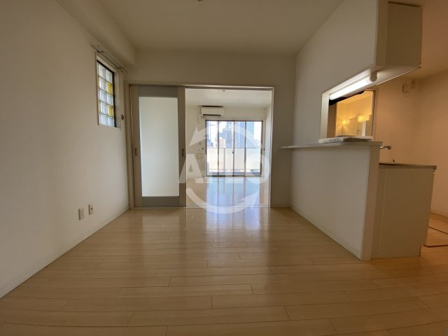 ARROW FIELDS壱番館（アローフィールズ壱番館）の居間・リビング|ARROW FIELDS壱番館（アローフィールズ壱番館）　リビング・ダイニングスペース