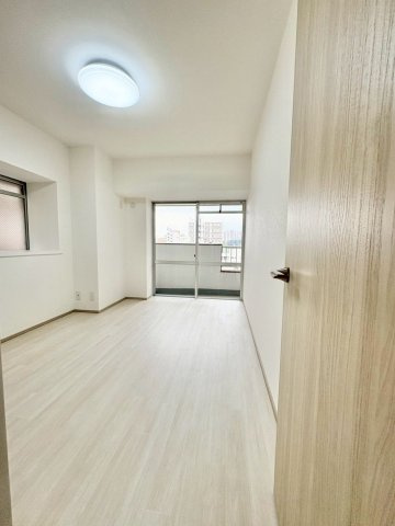 【洋室】 | サングレイス穴生2号館☆仲介手数料半額☆