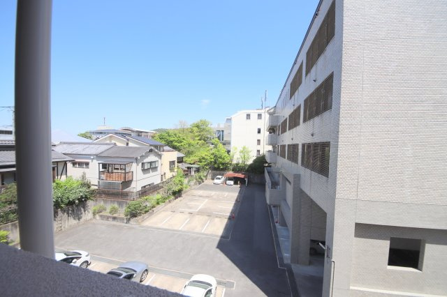 コーポひろおかの駐車場