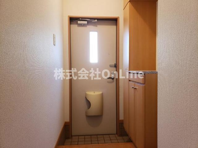 ブルースカイ１の玄関