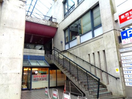ＭＩＮＯＨ　ＴＥＲＲＡＣＥ　ＢＬＤ．の外観