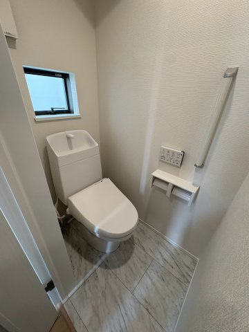 垂水区本多聞6丁目　新築戸建て　B号棟のトイレ|トイレです
