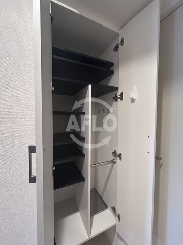 セレニテ新大阪カルムの収納|セレニテ新大阪カルム 　シューズボックス