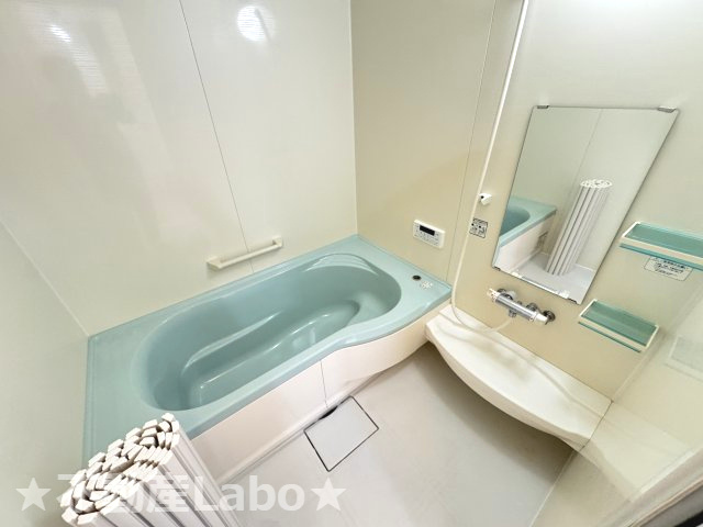 徳島市北沖洲３丁目のアパートの浴室