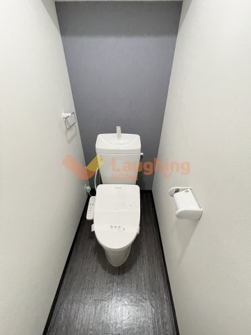アンピール六ツ門のトイレ|ゆったりとした空間のトイレです