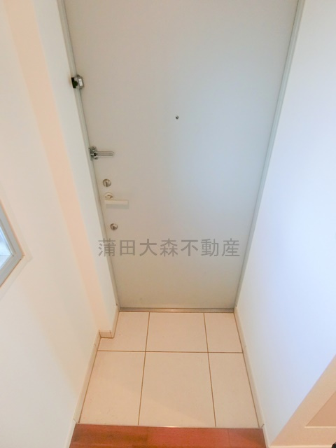 イプセ蒲田WESTの玄関