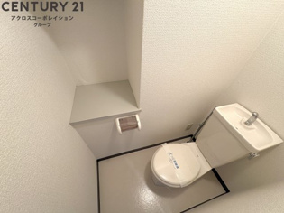 ゆったり落ち着けるトイレです♪
