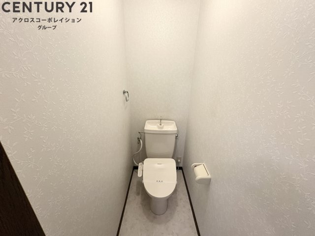 ゆったり落ち着けるトイレです