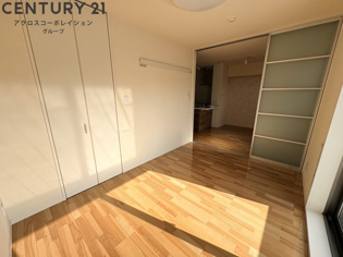 Ｙ’ｓ　ＣＯＵＲＴの居間