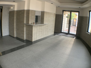 サンテ東甲子園のエントランス
