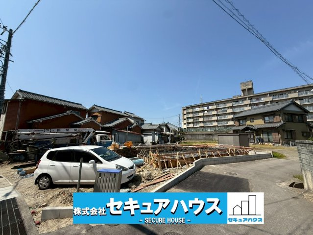 【同施工物件ご案内可能】東海市名和町　全2棟の外観|事前予約にて現地ご見学いただけます！お気軽にお問い合わせください♪
■株式会社　セキュアハウス■
住宅ローンに強く、知識、経験豊富なスタッフ在籍
お客様に寄り添い、ご成約後もサポート致します。
