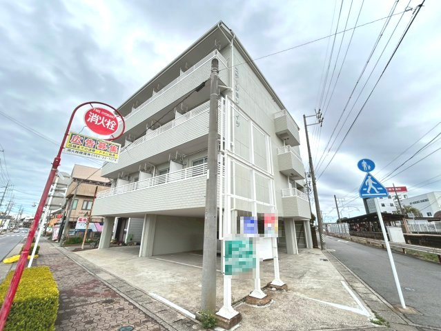 ステーションハイツの外観