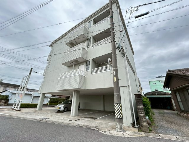 ステーションハイツの外観