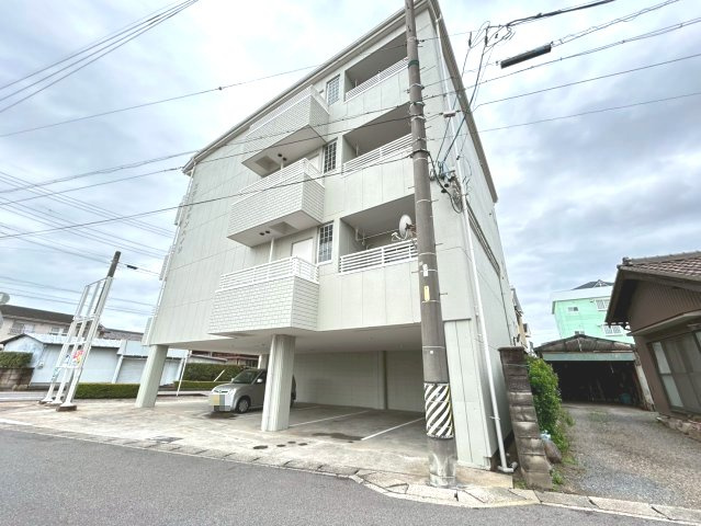 ステーションハイツの外観
