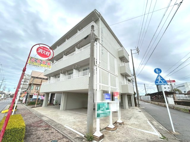 ステーションハイツの外観