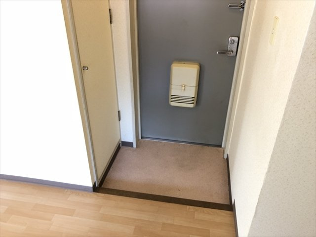 レスポワール花隈の玄関
