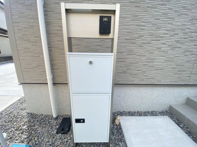 リナージュ野洲市近江富士３丁目　第2期　2号棟|メールBOX