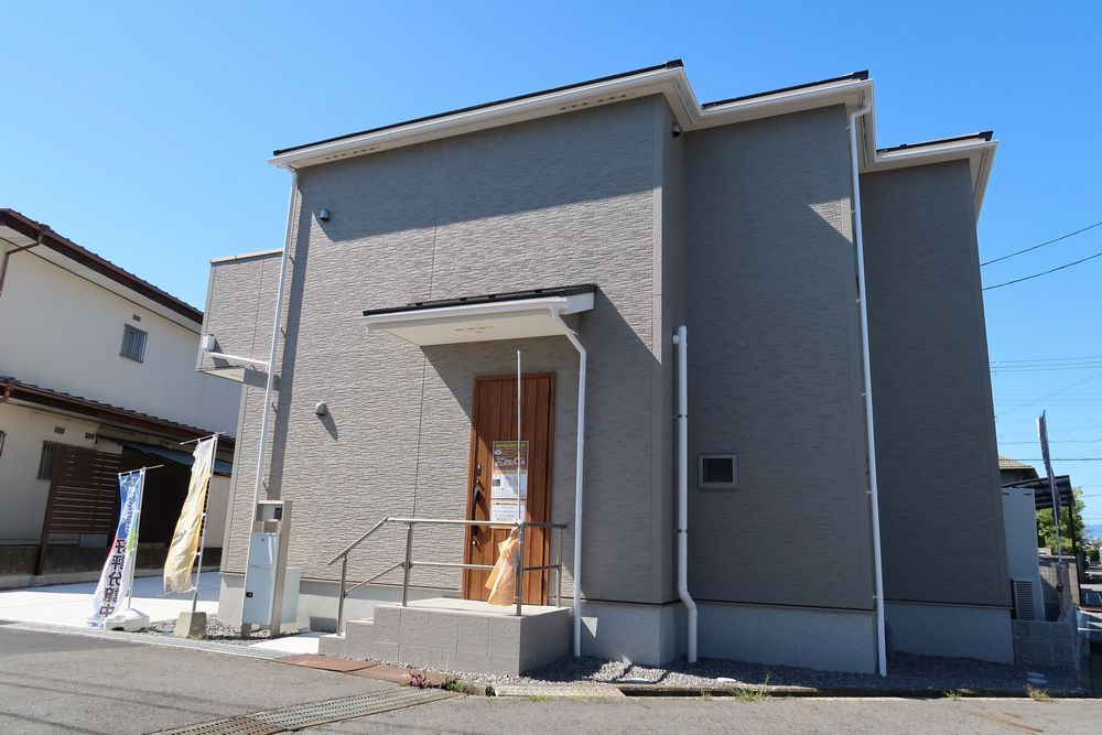 リナージュ野洲市近江富士３丁目　第2期　2号棟の外観