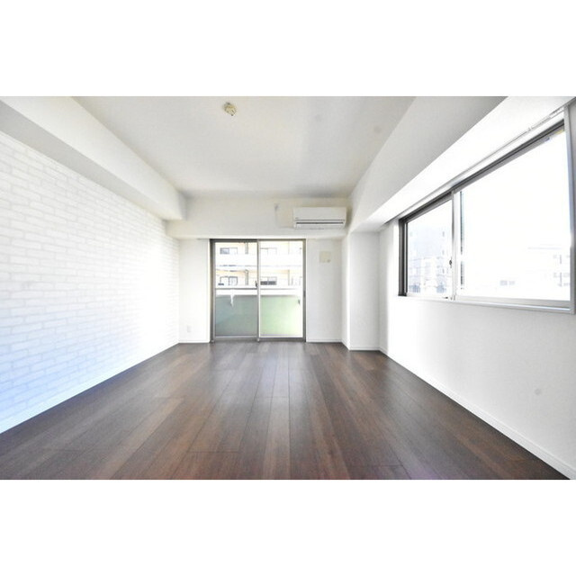 グラウンデュークス本所の内装