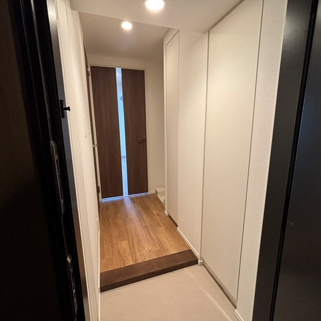 パークアクシス品川天王洲アイルの玄関|※写真は同タイプ住戸です。