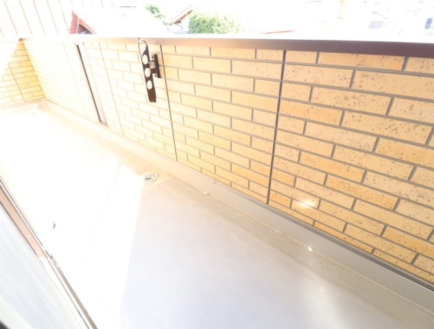 熊本市南区御幸笛田３丁目のアパートのバルコニー