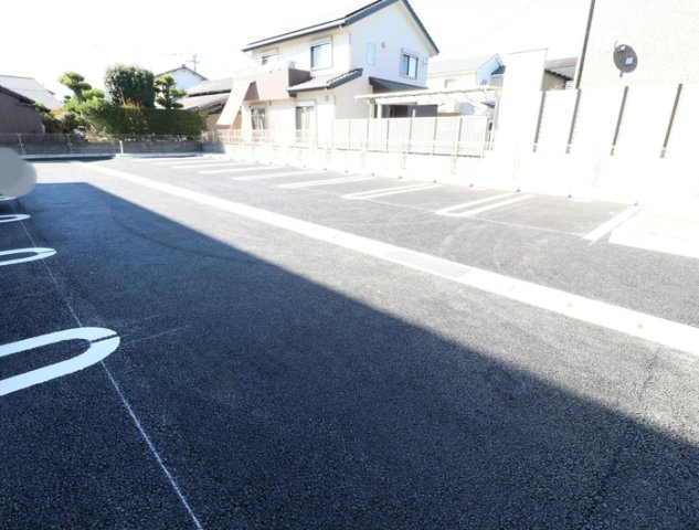 熊本市南区御幸笛田３丁目のアパートの駐車場