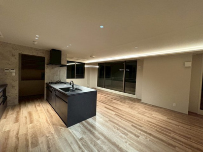 【居間・リビング】 | 芦屋親王塚パークマンション | 夜間
