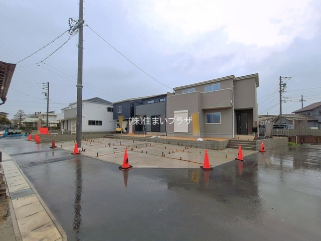 仲介手数料無料）春日井市下津町１号棟の前面道路含む現地写真|前面道路含む現地写真です