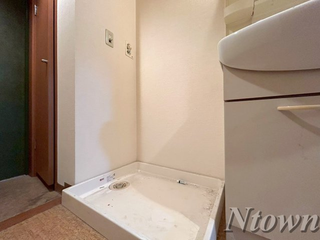 【設備】 | ドミール長者町 | 洗濯機置き場です
