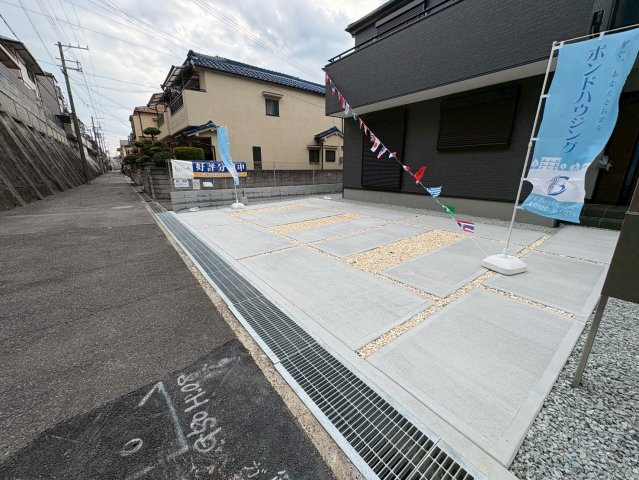旭が丘3丁目　新築戸建ての駐車場|駐車場があるので、車を買う予定の方も安心です
