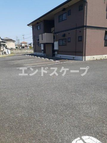 ネオ・エリオッティ　Ⅱの駐車場|高崎、前橋のお部屋探しはエンドスケープまで！お客様の理想お聞かせ下さい♪