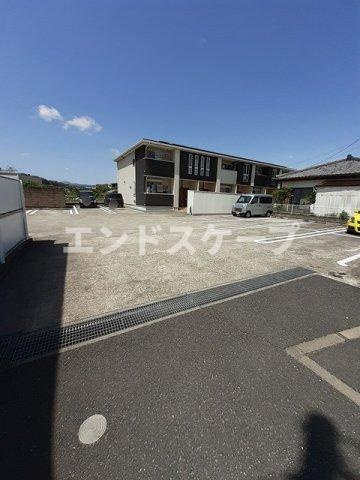 サンワードＢＢの駐車場|高崎、前橋のお部屋探しはエンドスケープまで！お客様の理想お聞かせ下さい♪