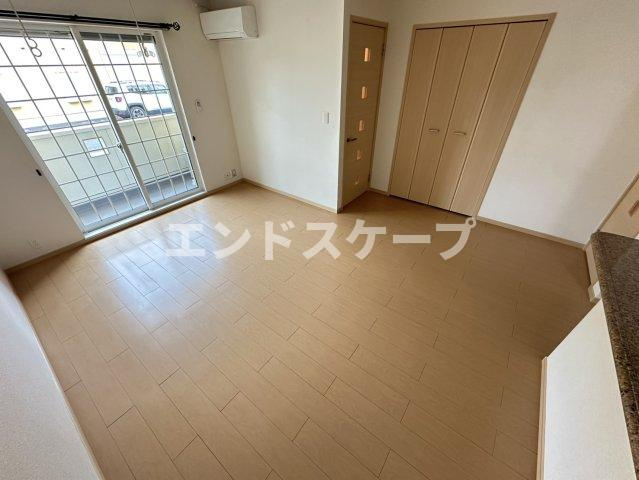 ＴａｋａｓａｋｉＴｏｔｔｏｓⅡの居間・リビング|高崎、前橋のお部屋探しはエンドスケープまで！お客様の理想お聞かせ下さい♪