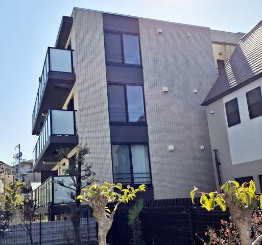 ブリージェ夙川南郷の外観