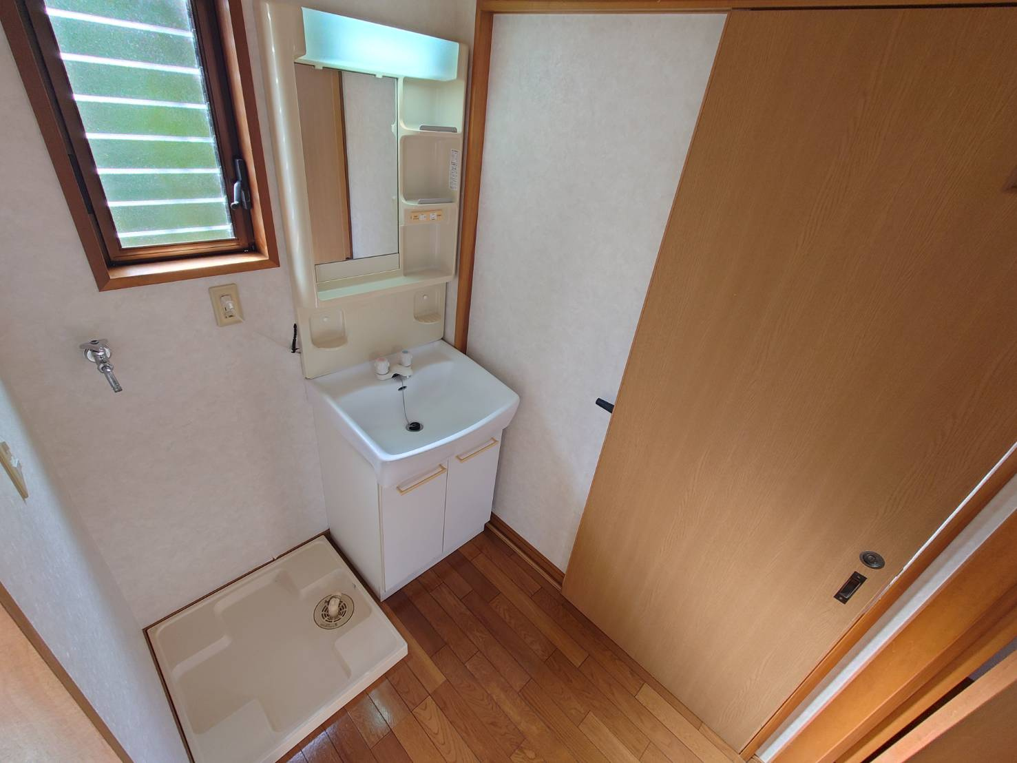 フレンドリーの洗面所