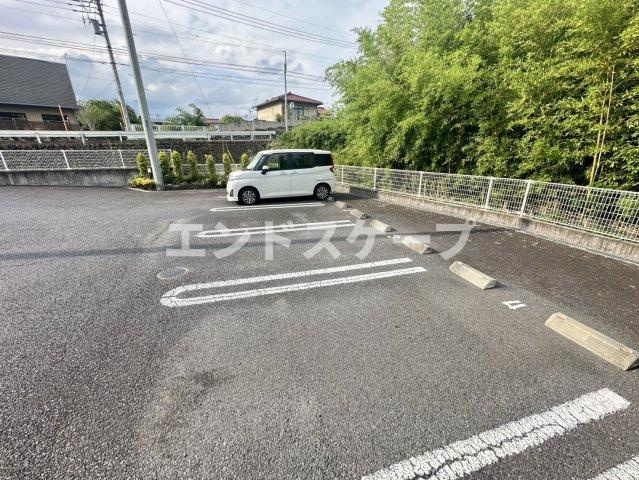 メゾンソレーユ　Ｍの駐車場|高崎、前橋のお部屋探しはエンドスケープまで！お客様の理想お聞かせ下さい♪