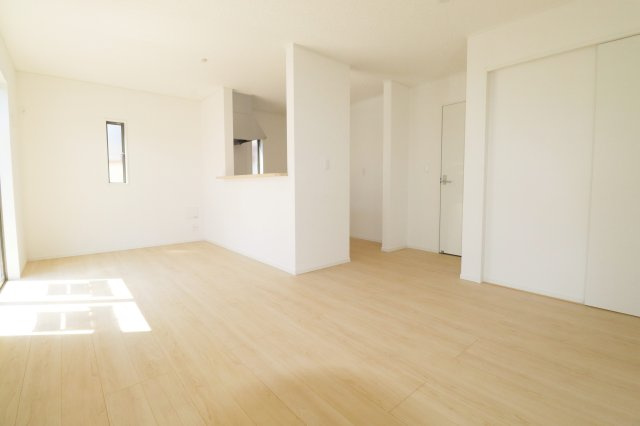 郡山市富田町字大徳南第20　　　１号棟　　小山田小学校、郡山第6中学区の居間・リビング