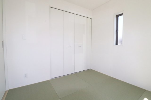 郡山市富田町字大徳南第20　　　１号棟　　小山田小学校、郡山第6中学区の和室