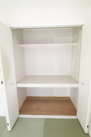 郡山市富田町字大徳南第20　　　１号棟　　小山田小学校、郡山第6中学区の収納