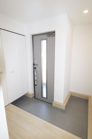 郡山市富田町字大徳南第20　　　１号棟　　小山田小学校、郡山第6中学区の玄関