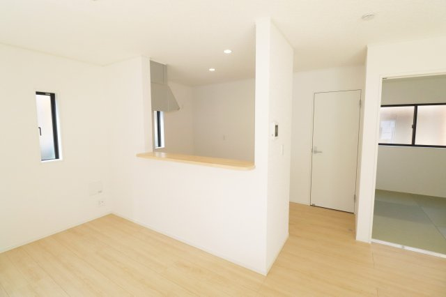 郡山市富田町字大徳南第20　　　2号棟　　小山田小学校、郡山第6中学区のキッチン