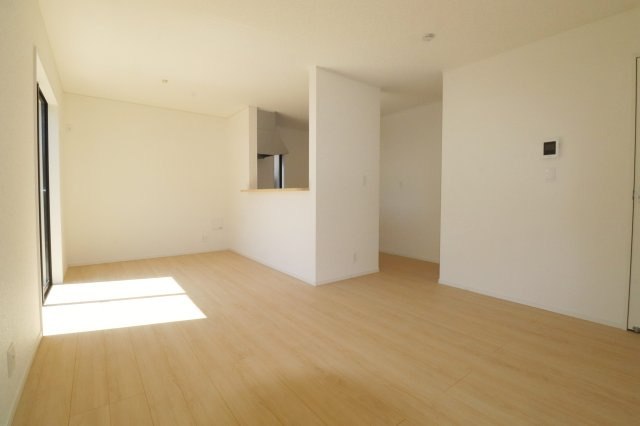 郡山市富田町字大徳南第20　　　３号棟　　小山田小学校、郡山第6中学区の居間・リビング