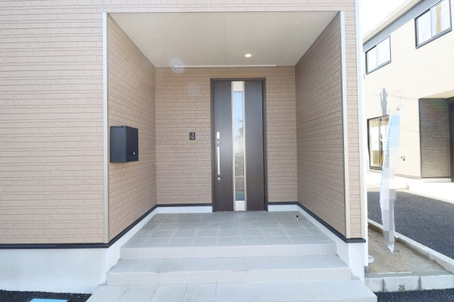 郡山市富田町字大徳南第20　　　３号棟　　小山田小学校、郡山第6中学区の玄関