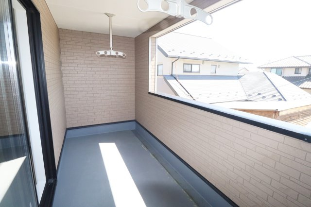 郡山市富田町字大徳南第20　　　３号棟　　小山田小学校、郡山第6中学区のバルコニー