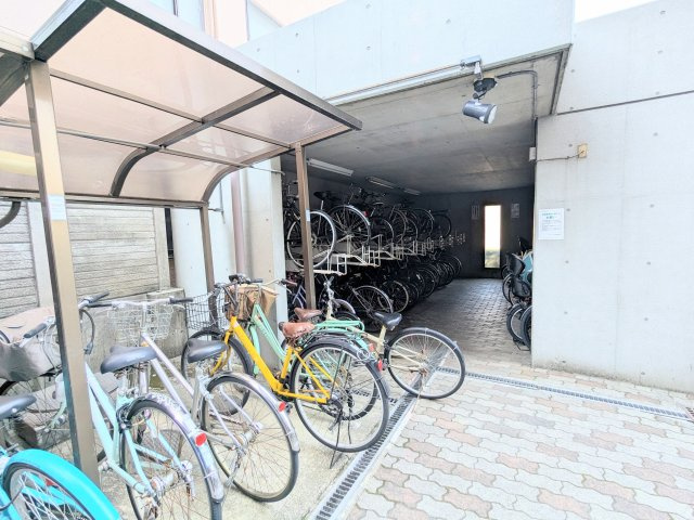 コスモプレイス亀戸の駐輪場|～駐輪場 写真～